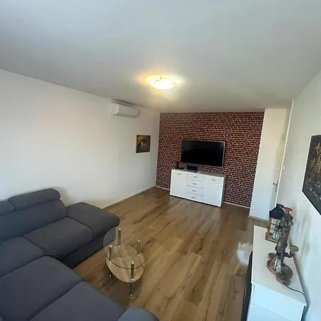Apartment Retro